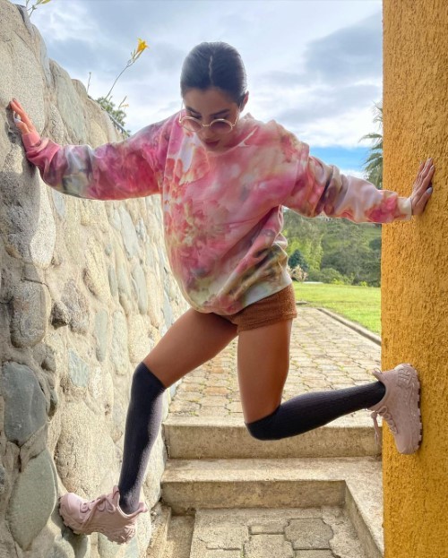 Diane Guerrero Walls  nude photo