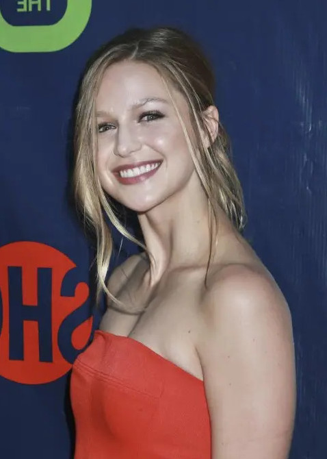 Does Anyone Want To Watch Me Jerk For Melissa Benoist Or Elizabeth Olsen  nude photo