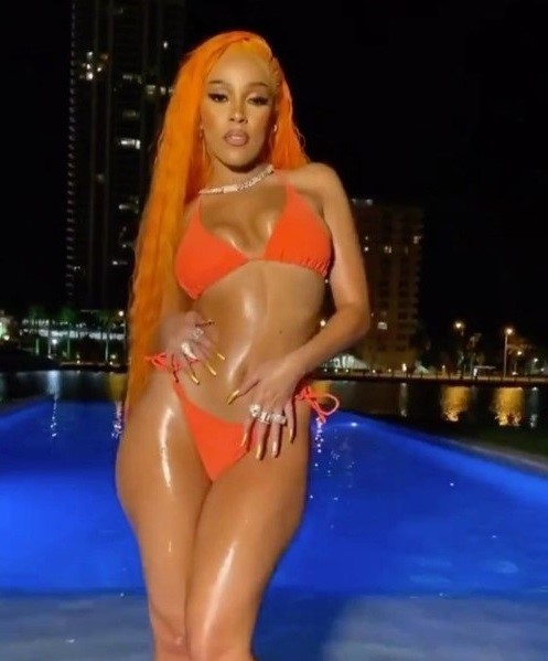 Doja Cat Oiled Hot Body Bikini  nude photo