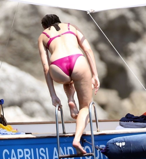 Dua Lipa Bikini Booty  nude photo