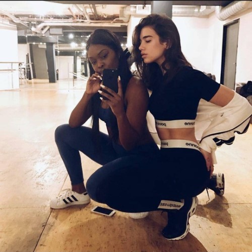 Dua Lipa Her Abs Looks Amazing As Always  nude photo