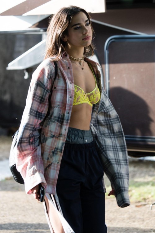 Dua Lipa Looking Perfect  nude photo