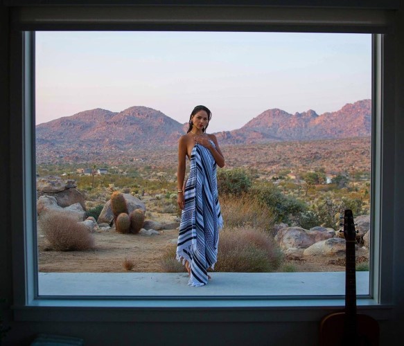 Eiza Gonzalez A Mirage  nude photo