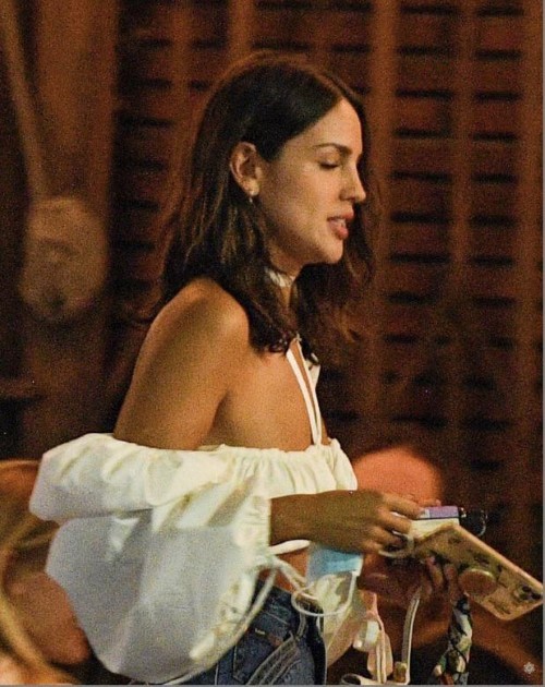 Eiza Gonzalez Natural  nude photo