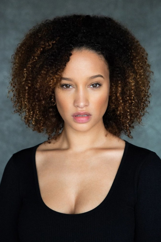 Elarica Johnson  nude photo