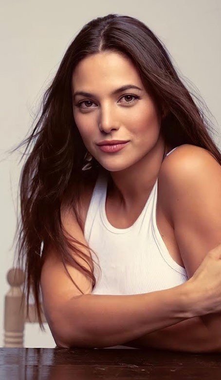 Elisa Mouliaa Beautiful Actress  nude photo