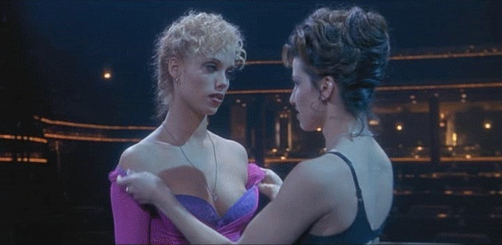 Elizabeth Berkley  nude photo