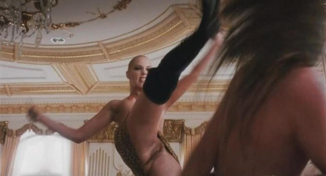 Elizabeth Berkley Nude Pussy  nude photo
