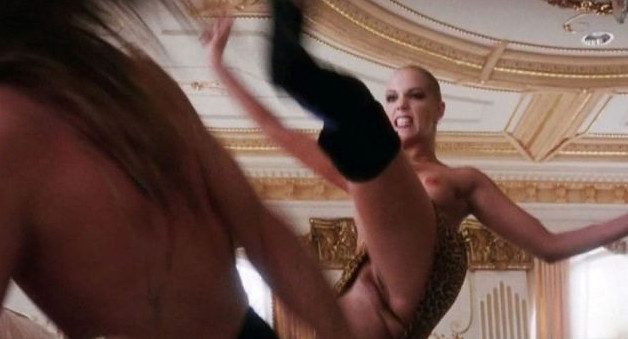 Elizabeth Berkley Pussy  nude photo