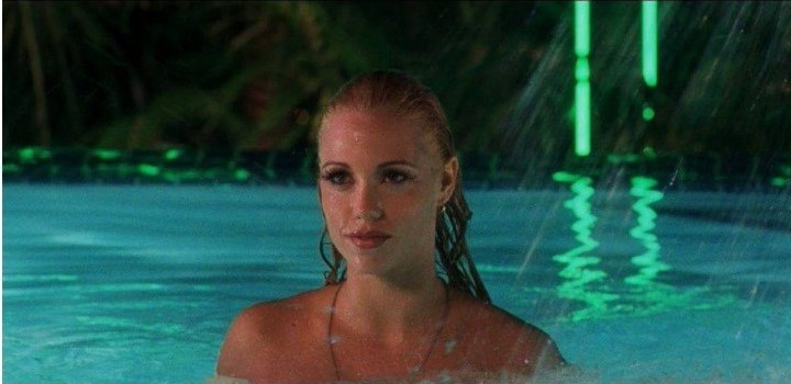 Elizabeth Berkley Sexy Naked Scene In The Pool  nude photo