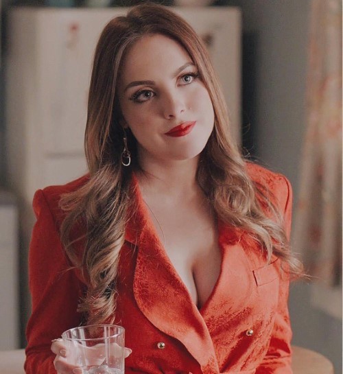 Elizabeth Gillies Liz Red Overcoat On Dynasty 2×13 1  nude photo