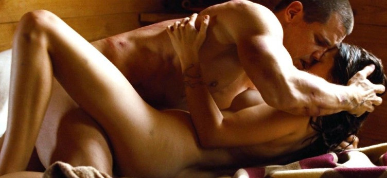 Elizabeth Olsen Sex Scene  nude photo