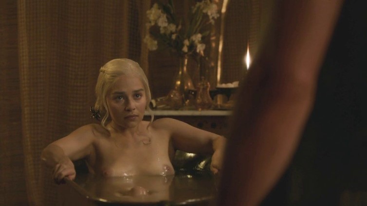 Emilia Clarke Naked Boobs Game Of Thrones  nude photo