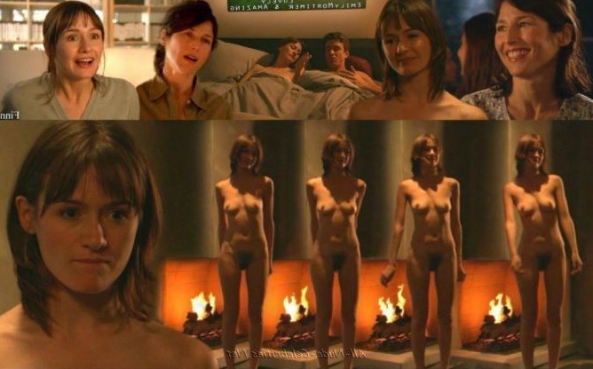 Emily Mortimer Pussy Bush  nude photo