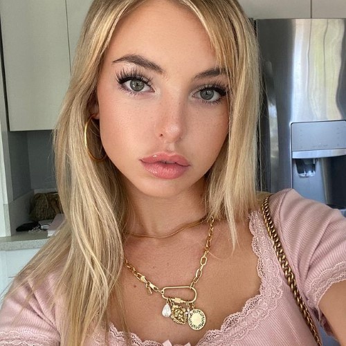 Emma Kotos  nude photo