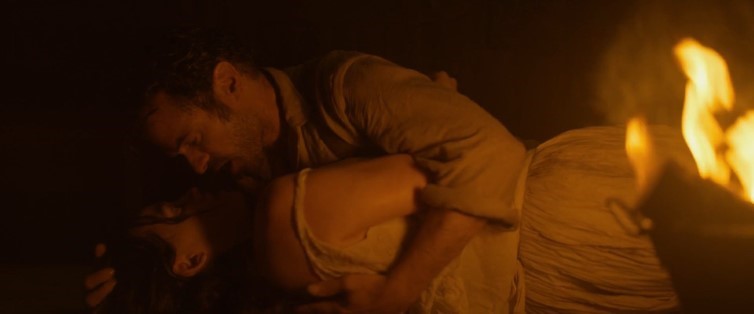 Emma Mackey – Eiffel (2021)  nude photo