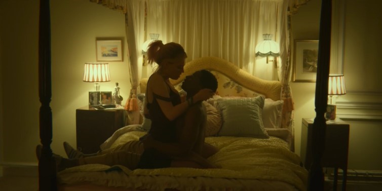 Emma Mackey – Sex Education (2019)  nude photo