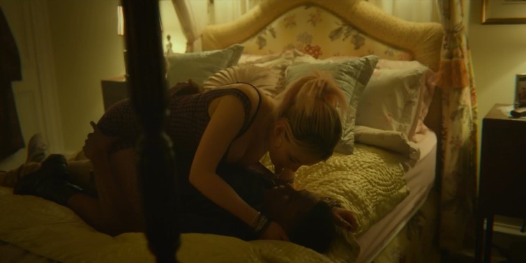 Emma Mackey – Sex Education (2019)  nude photo