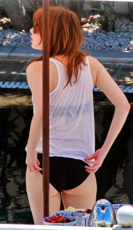 Emma Stone Bikini Hot Ass  nude photo