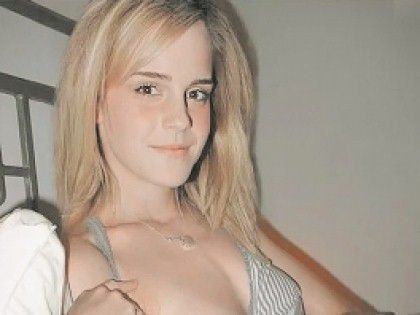 Emma Watson Naked Boobs (2)  nude photo