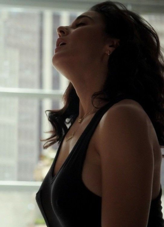 Emmanuelle Chriqui Big Tits Sex Scene  nude photo