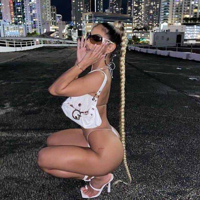 Eva Quiala  nude photo