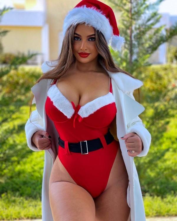 Eva Savagiou  nude photo