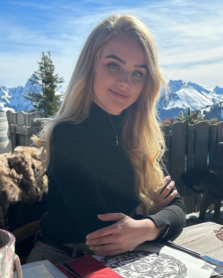 Eva Vlaardingerbroek  nude photo