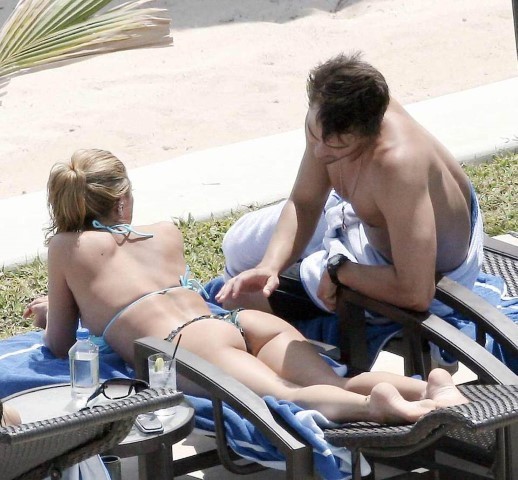 Fergie Bikini Ass  nude photo
