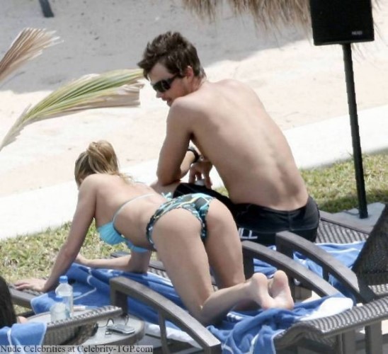 Fergie Naked Ass  nude photo
