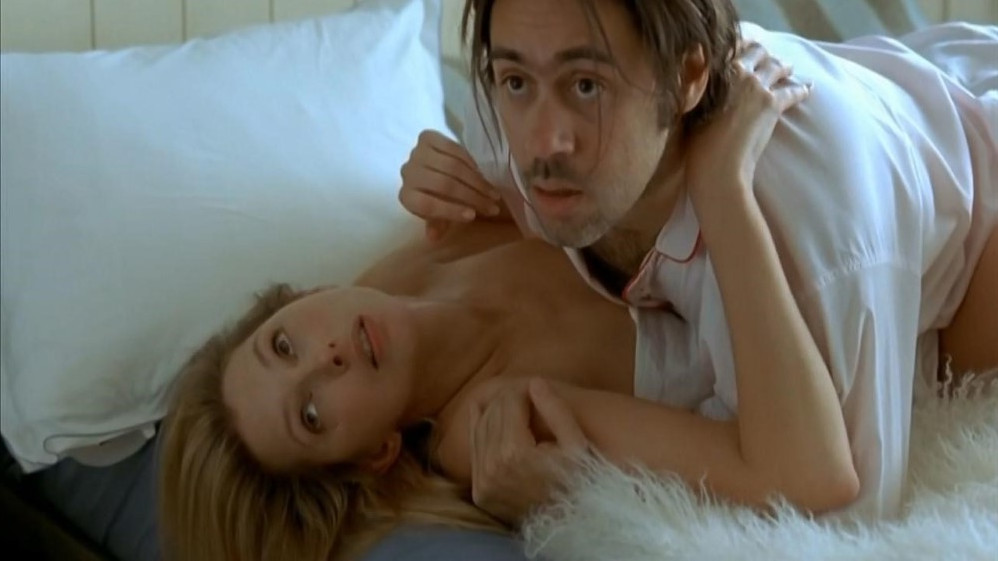 Frédérique Bel  nude photo