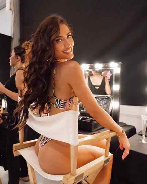 Georgina Mazzeo  nude photo