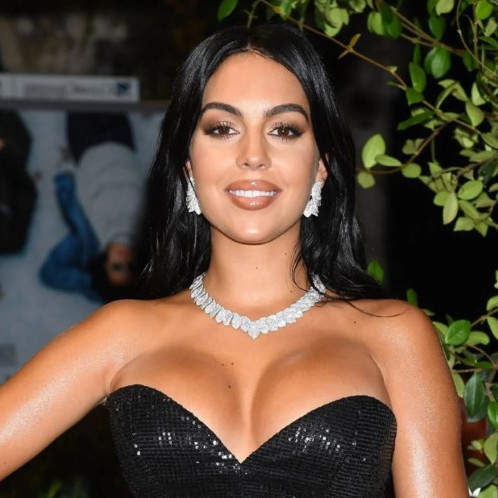 Georgina Rodriguez Large Boobs Cleavage  nude photo