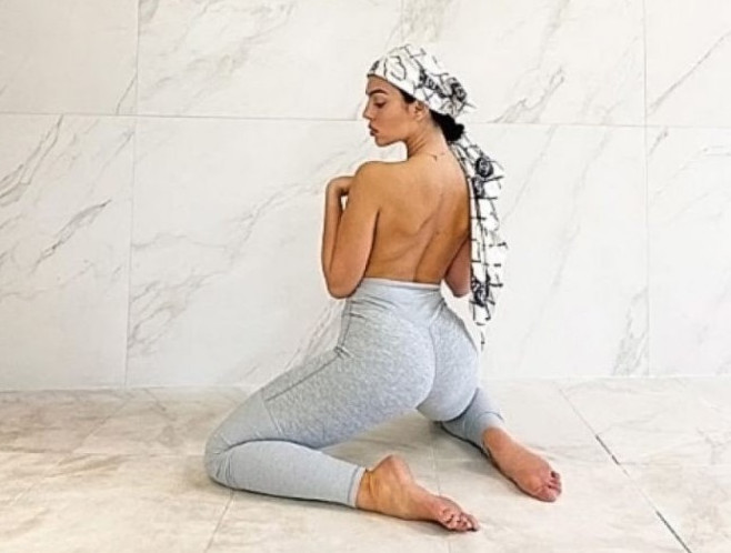 Georgina Rodriguez Nude Topless Sexy Women  nude photo