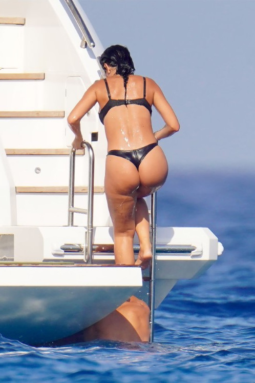 Georgina Rodriguez Sexy Blog  nude photo