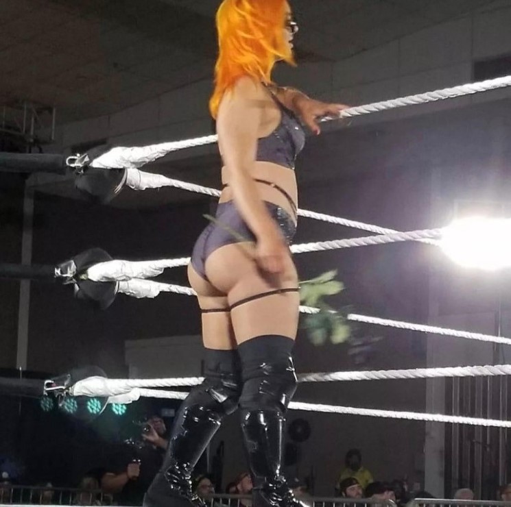 Gigi Dolin  nude photo