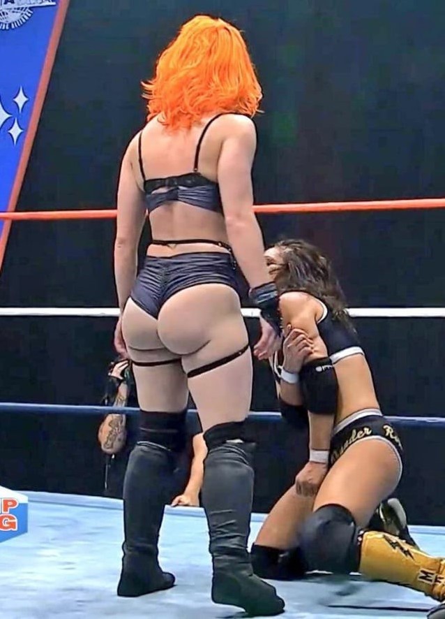 Gigi Dolin  nude photo