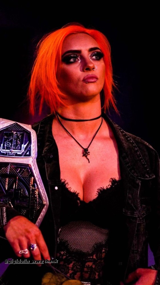 Gigi Dolin  nude photo