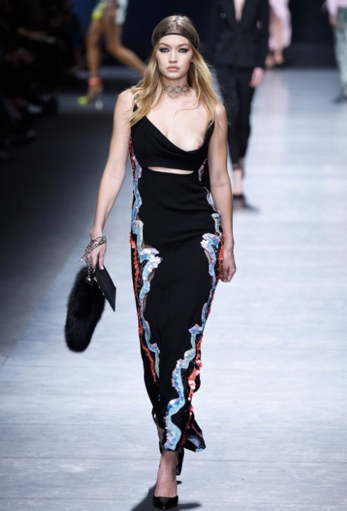 Gigi Hadid Wardrobe Malfunction  nude photo