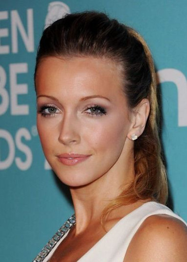 Golden Globes Katie Cassidy  nude photo