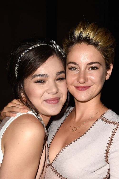 Hailee And Shailene Woodley  nude photo