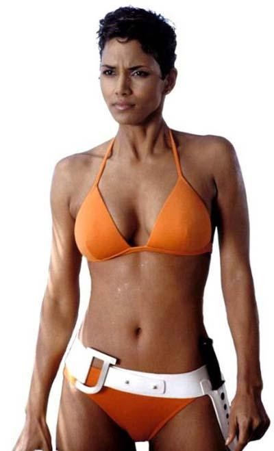 Halle Berry As Bond Girl  nude photo
