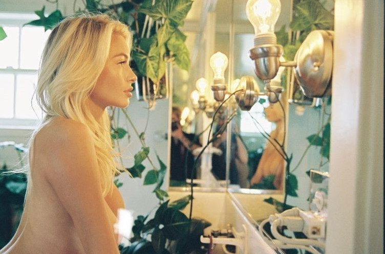 Hannah Palmer  nude photo