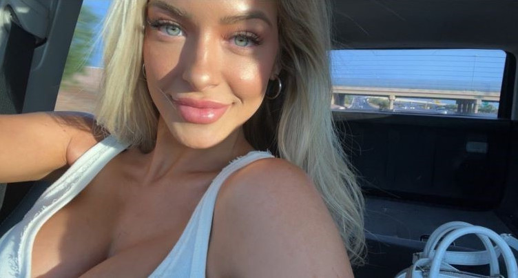 Hannah Palmer  nude photo