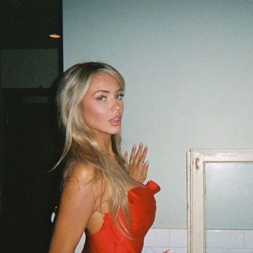 Hannah Palmer  nude photo