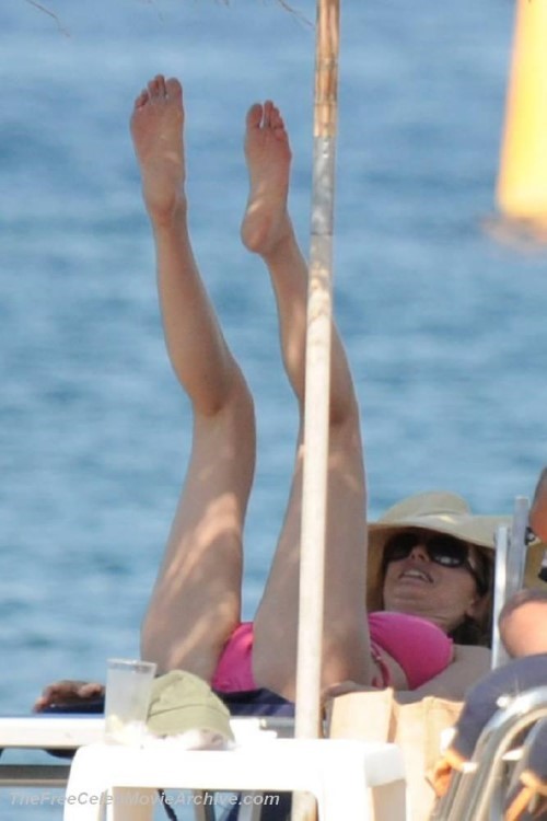 Heather Graham Nipple Slip  nude photo