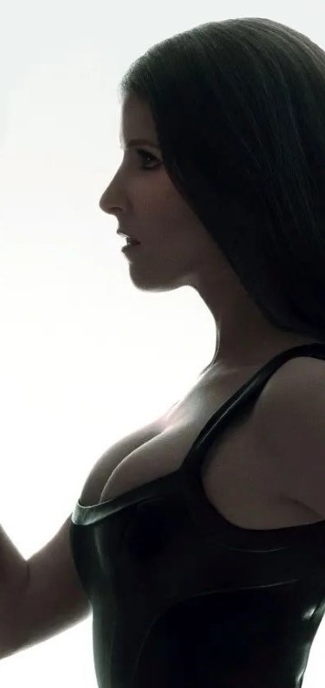 I Want To Be Anna Kendricks Bi Sex Toy  nude photo