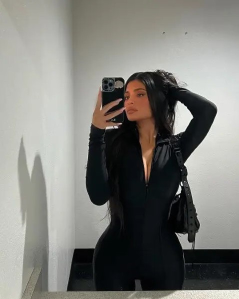 Id Love To Worship Goddess Kylie Jenner  nude photo