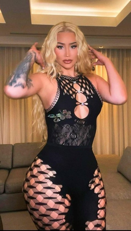 Iggy Azalea  nude photo