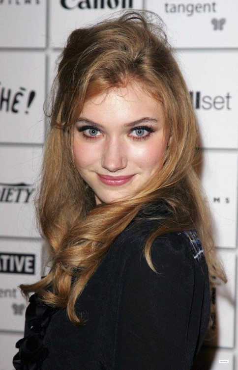 Imogen Poots Black Outfit + Eye Shadow  nude photo